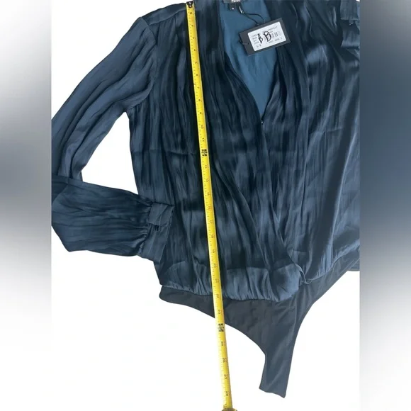 PAIGE Sevilla Long Sleeve Bodysuit in Navy Size Medium - Picture 8 of 9